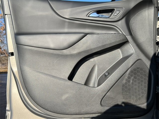 Used 2019 Chevrolet Equinox LT image 14