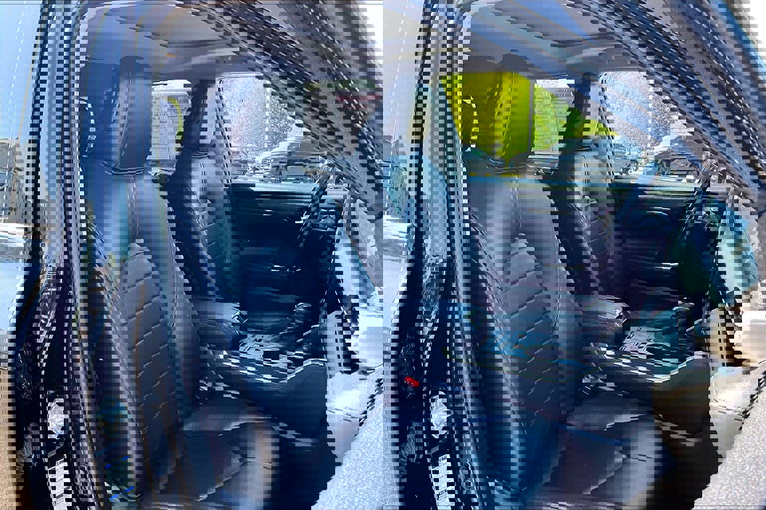 Used 2021 Toyota Highlander XLE image 7