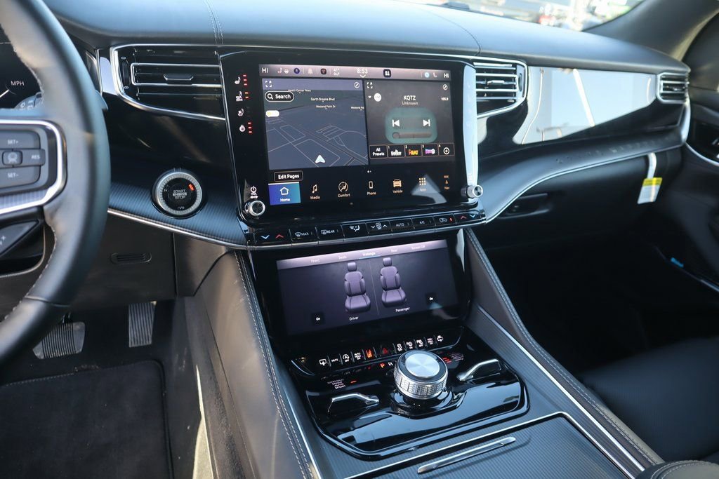 New 2026 Jeep Grand Wagoneer Summit w/ Premium Group III image 5