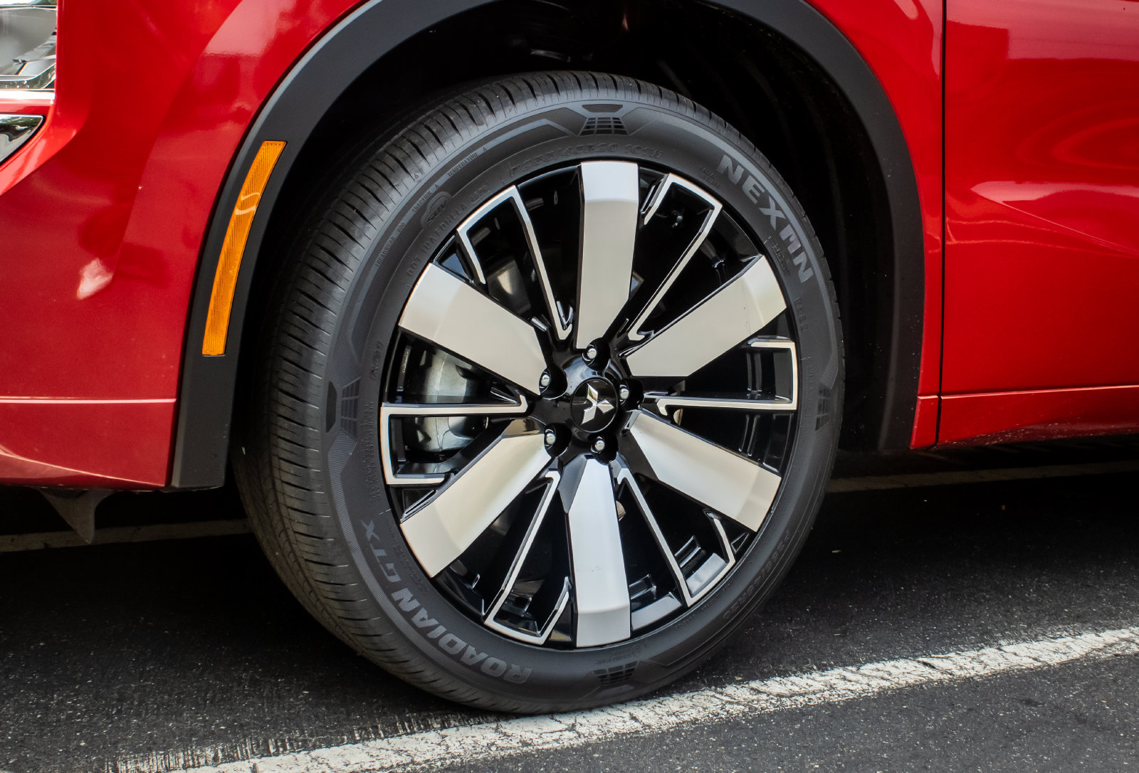 New 2026 Mitsubishi Outlander SEL AWD/4WD image 11