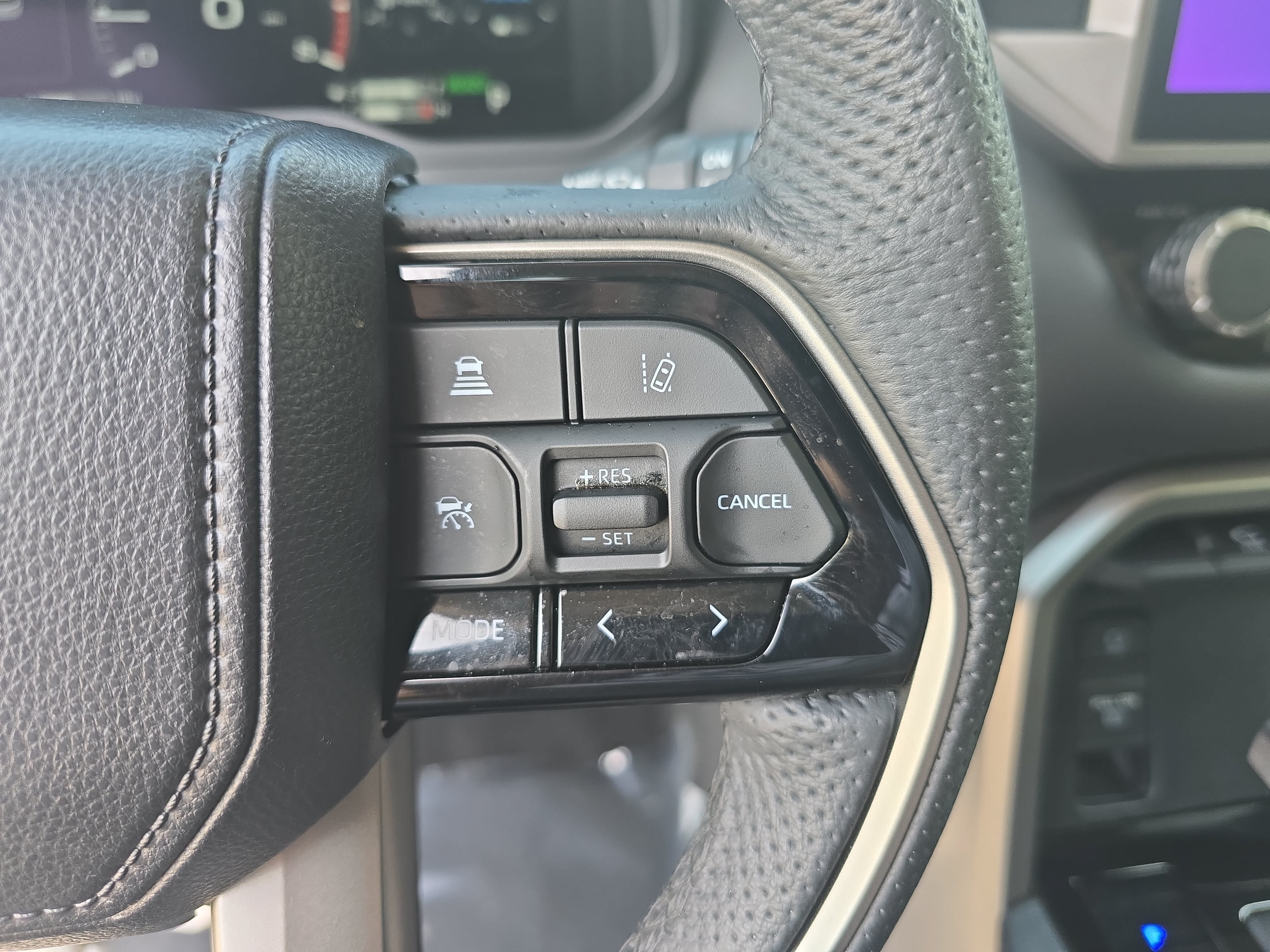 Used 2023 Toyota Sequoia SR5 w/ SR5 Premium Package RWD image 19