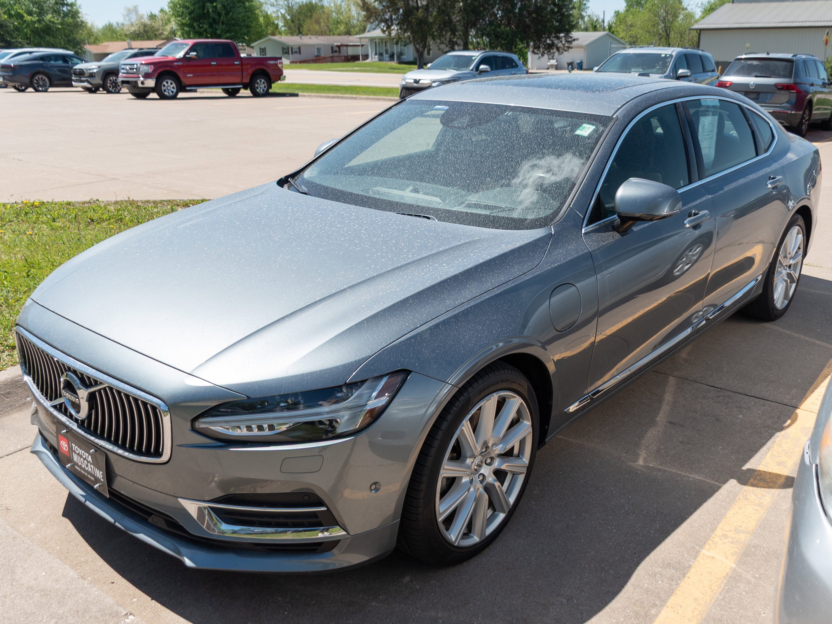 Used 2018 Volvo S90 T8 Inscription w/ Convenience Package AWD/4WD image 4