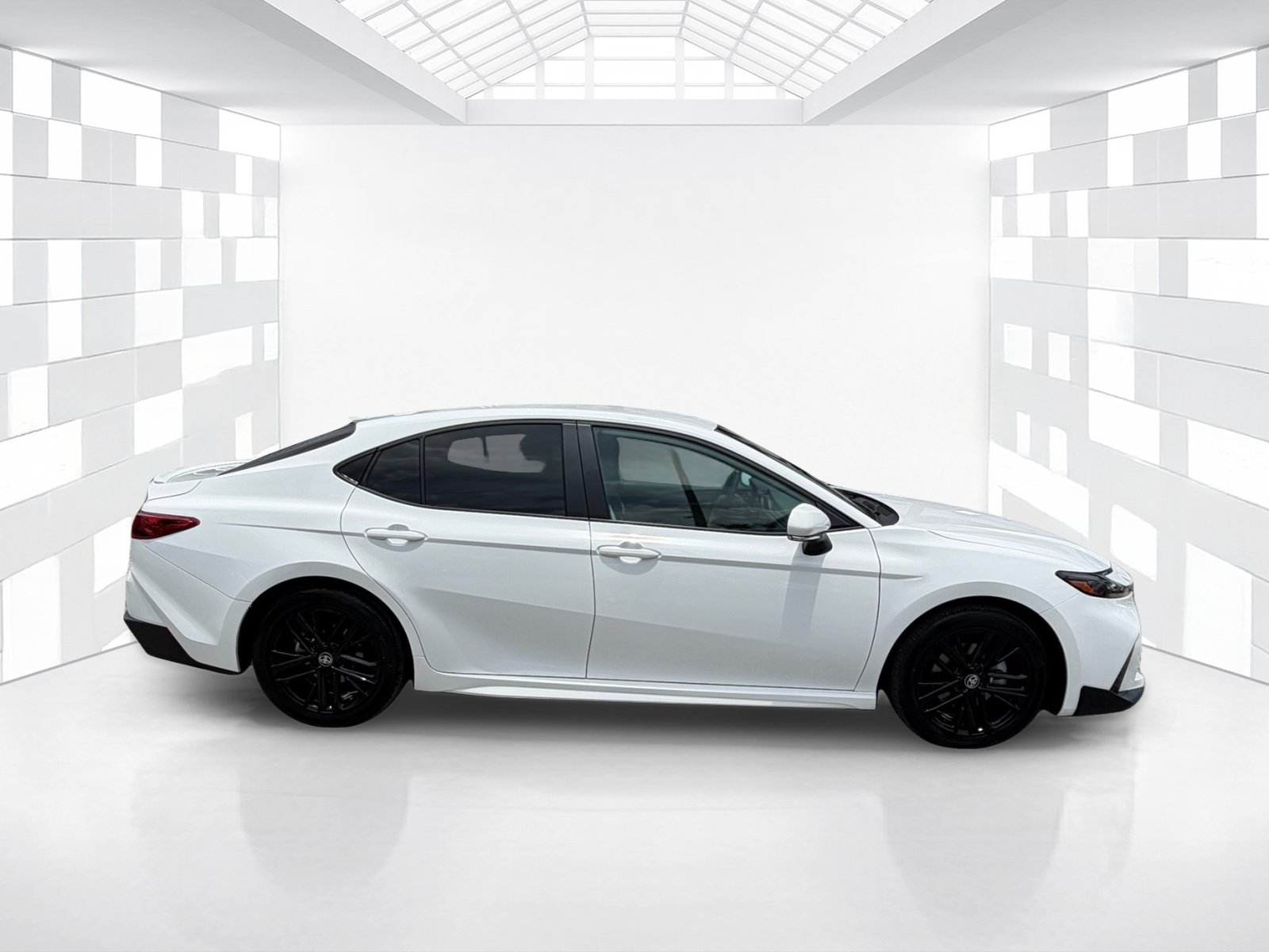 Used 2026 Toyota Camry SE FWD image 8