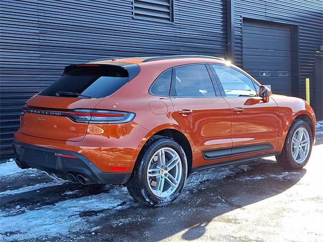 Used 2025 Porsche Macan image 7