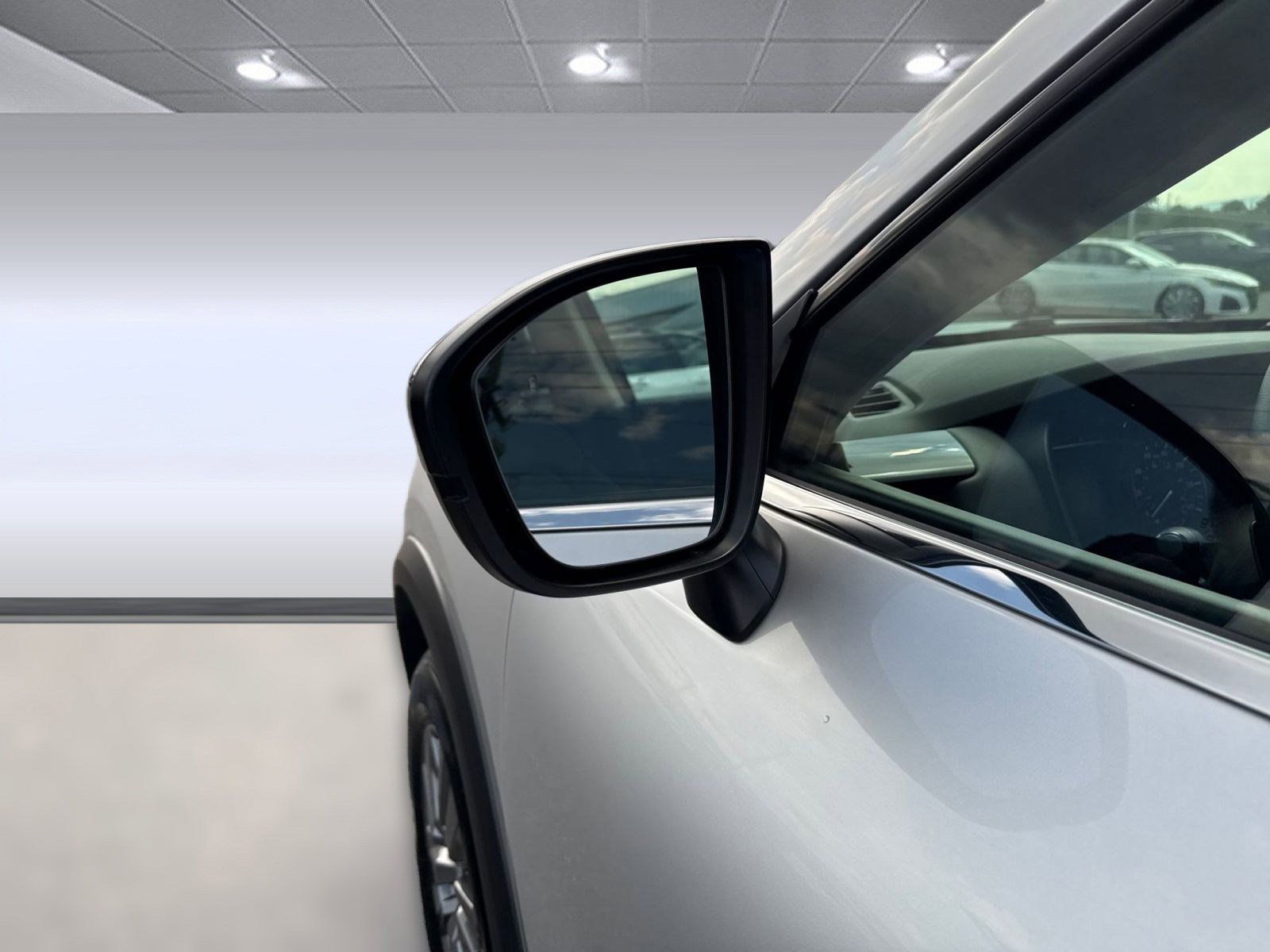 Certified 2025 Nissan Pathfinder S image 21