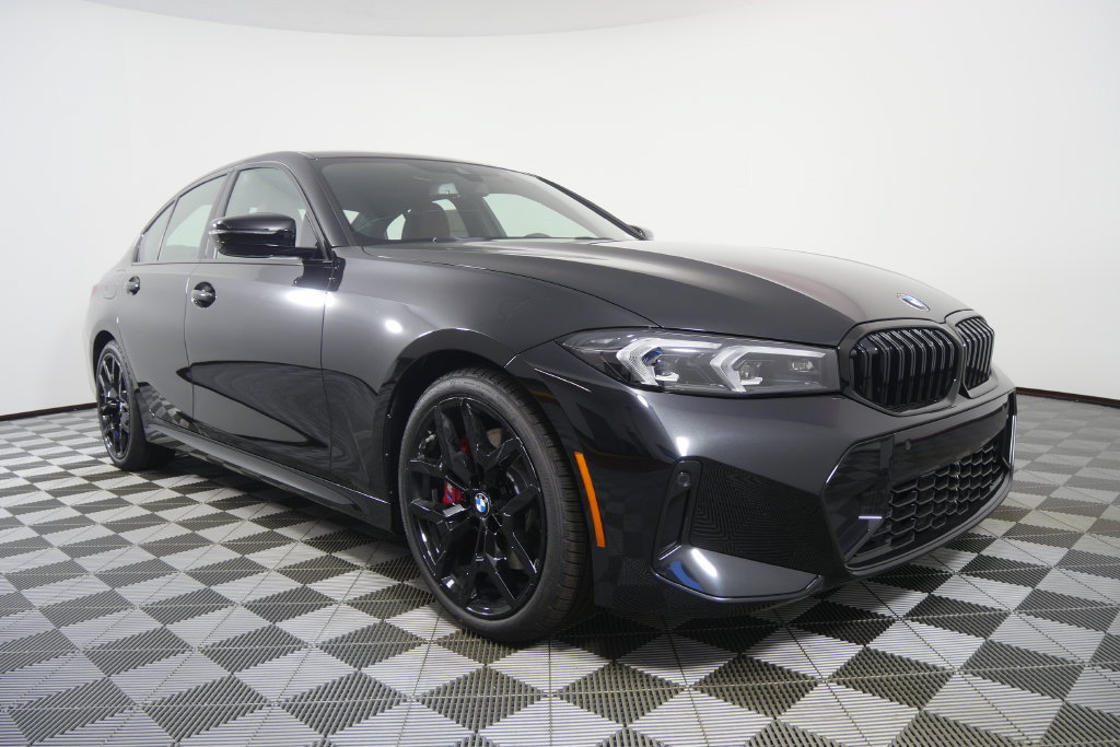 New 2026 BMW 330i Sedan w/ M Sport Package RWD image 2