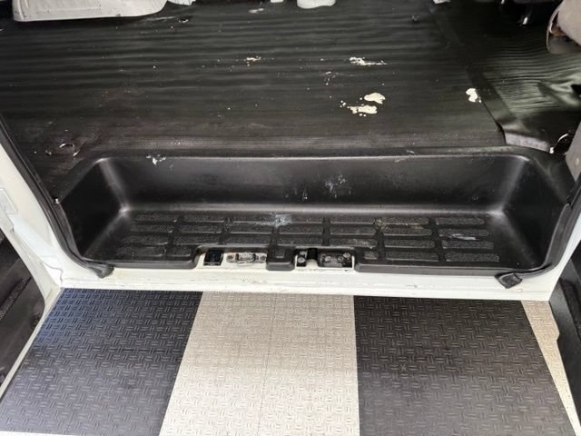 Used 2021 Chevrolet Express 2500 w/ Driver Convenience Package RWD image 20