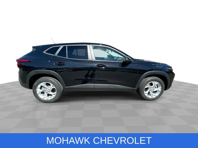 Certified 2024 Chevrolet Trax LS w/ LS Convenience Package FWD image 9