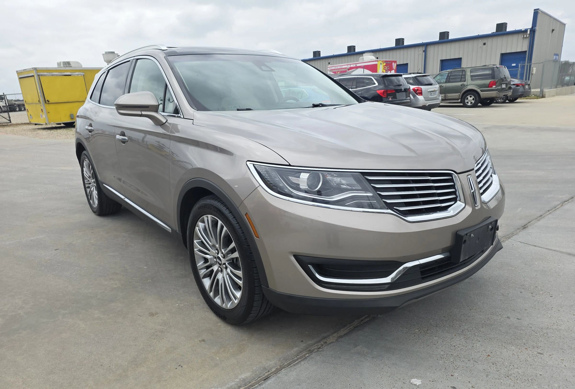 Used 2018 Lincoln MKX Reserve w/ Lincoln MKX Climate Package image 7