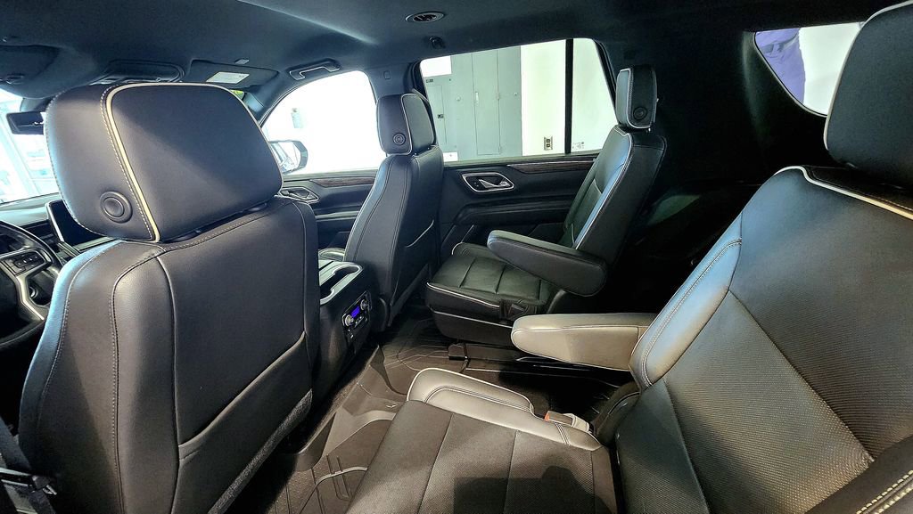 Used 2021 Chevrolet Tahoe Premier AWD/4WD image 31