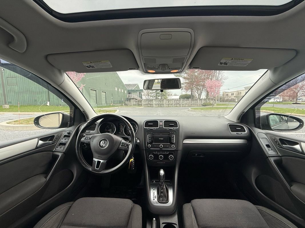 Used 2014 Volkswagen Golf TDI image 15