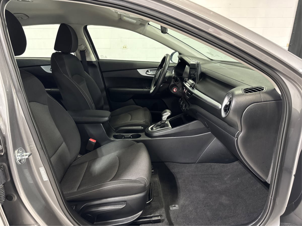 Used 2024 Kia Forte LXS FWD image 14