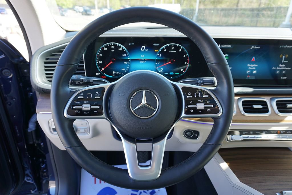 Used 2022 Mercedes-Benz GLS 450 4MATIC image 19