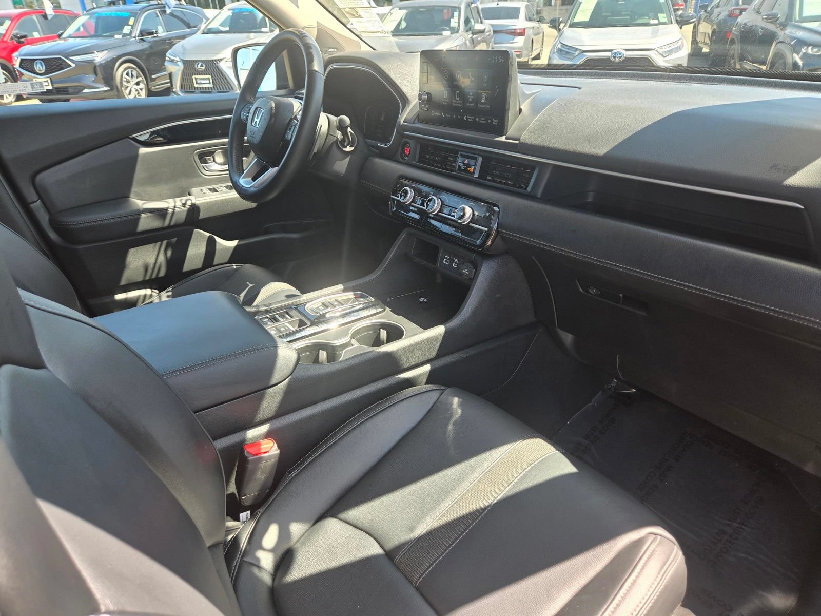 Certified 2025 Honda Pilot Touring image 10