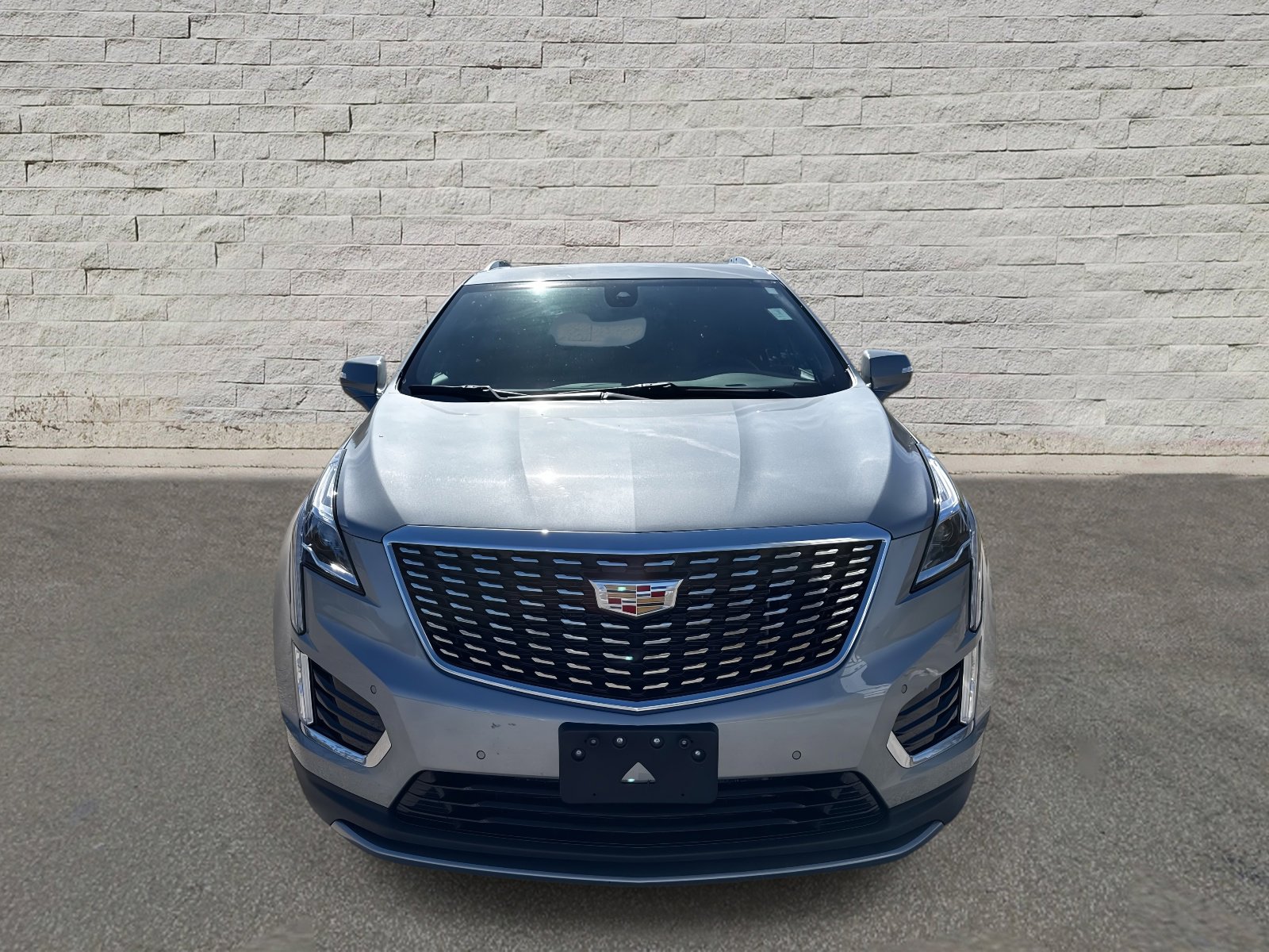 Certified 2025 Cadillac XT5 Premium Luxury image 2
