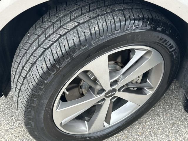 Used 2022 Genesis GV80 3.5T w/ Cargo Package image 16