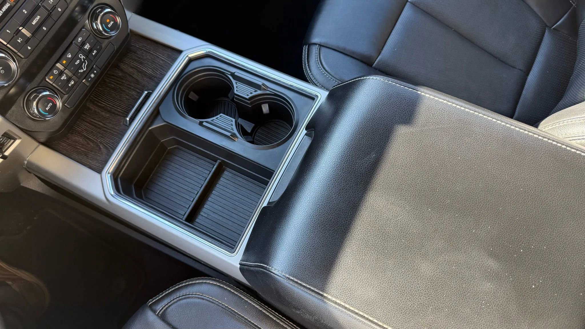 Used 2021 Ford F250 Lariat image 22