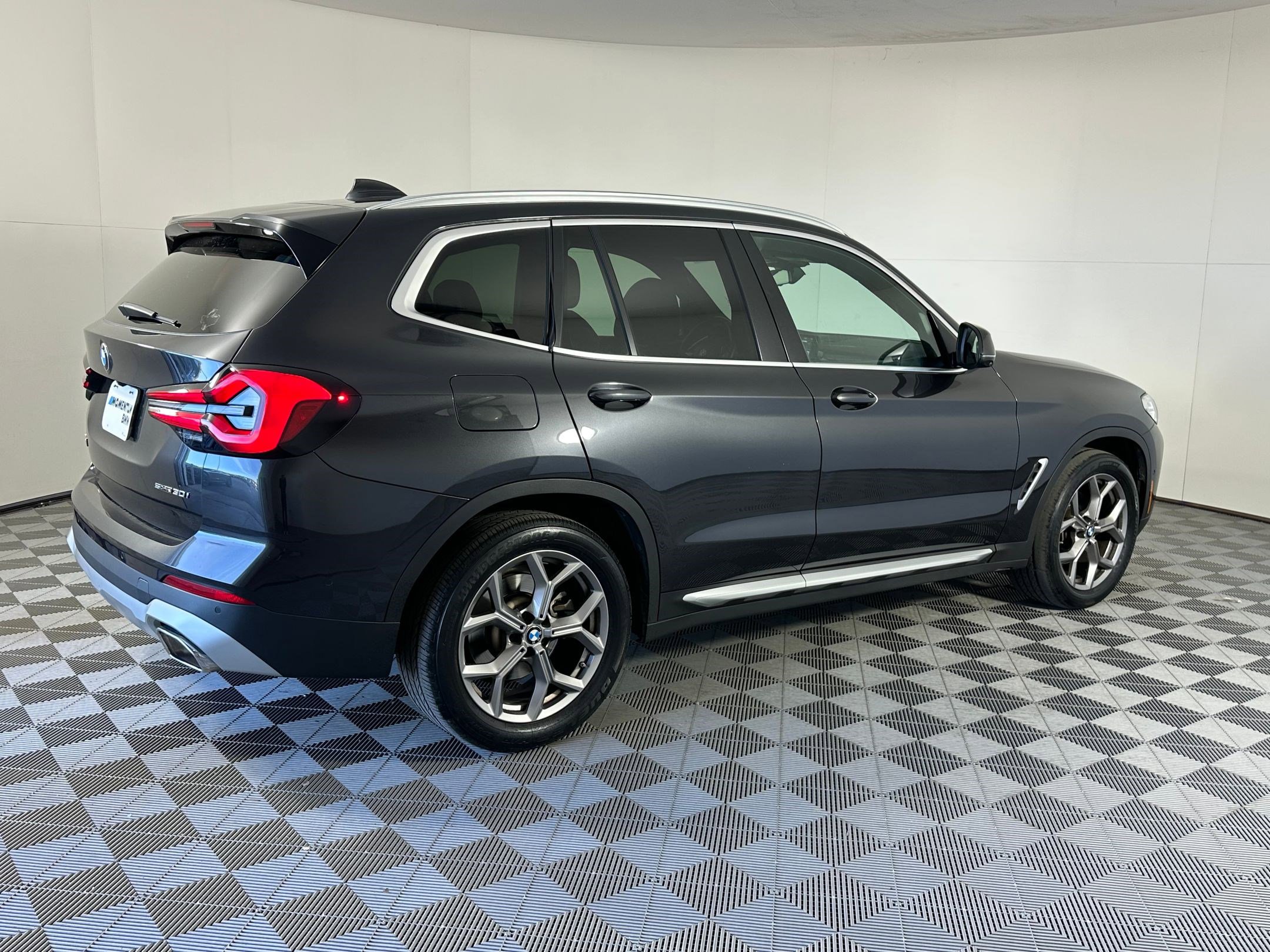 Certified 2023 BMW X3 sDrive30i w/ Convenience Package image 7