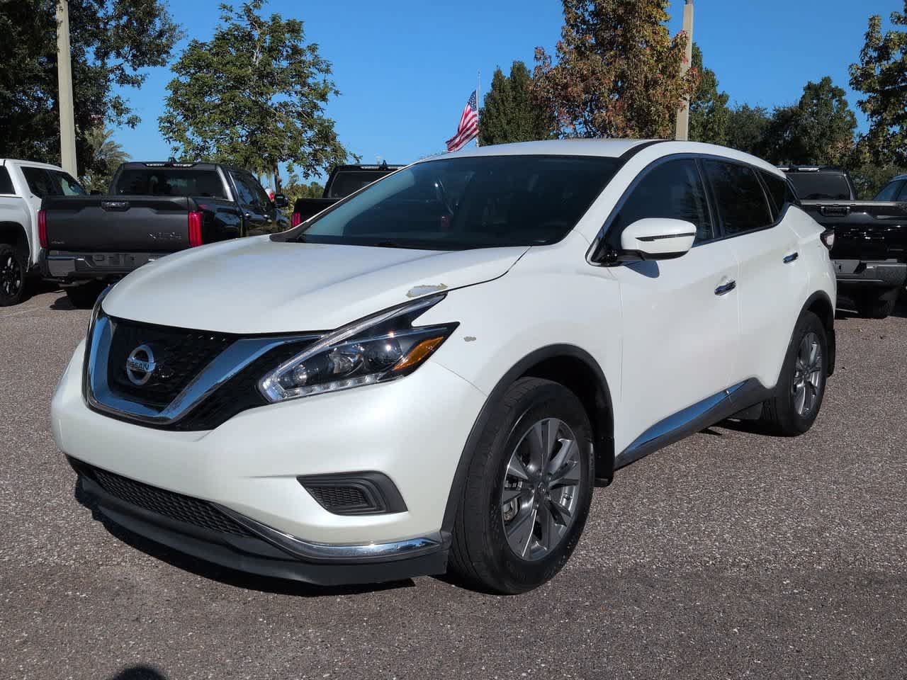Used 2018 Nissan Murano S w/ Cargo Package FWD image 2