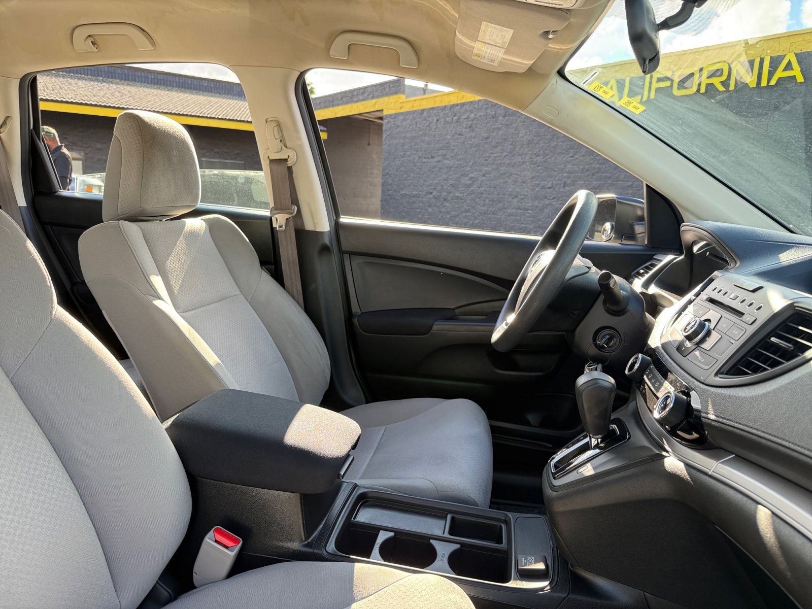 Used 2015 Honda CR-V LX image 19