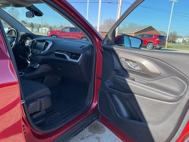 Used 2023 Chevrolet Equinox LT image 16