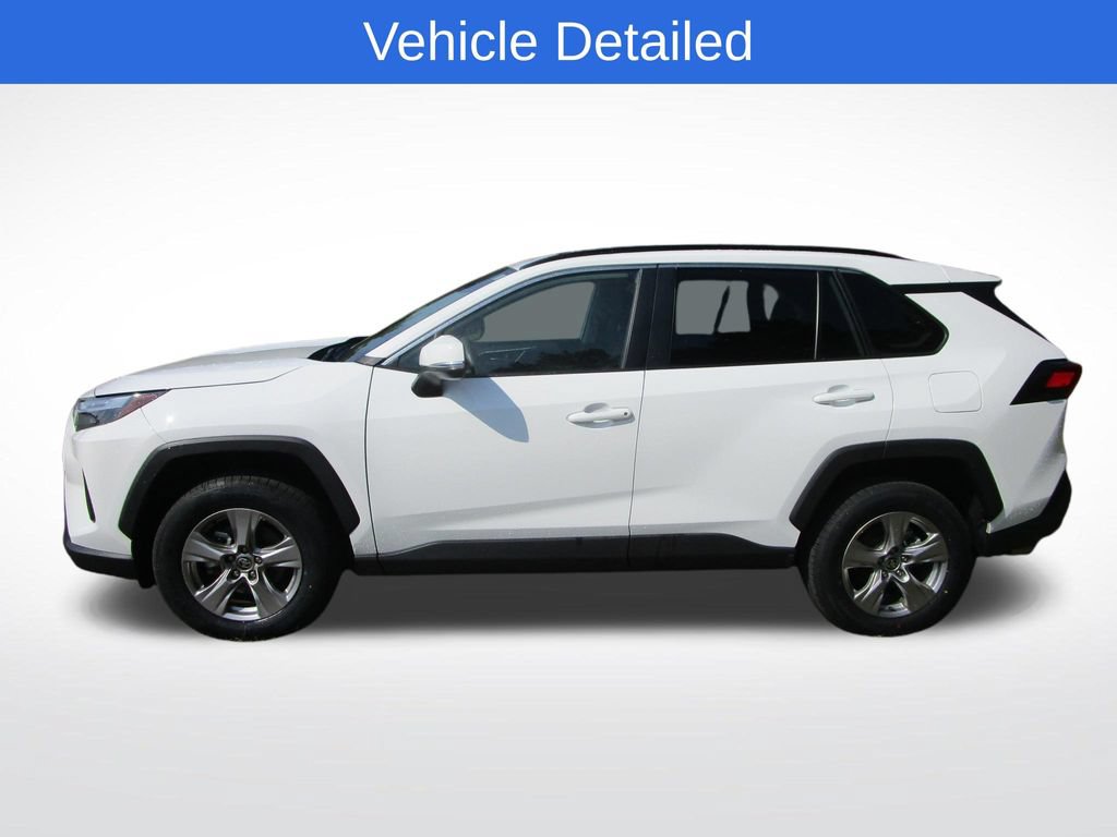 Used 2025 Toyota RAV4 XLE FWD image 3