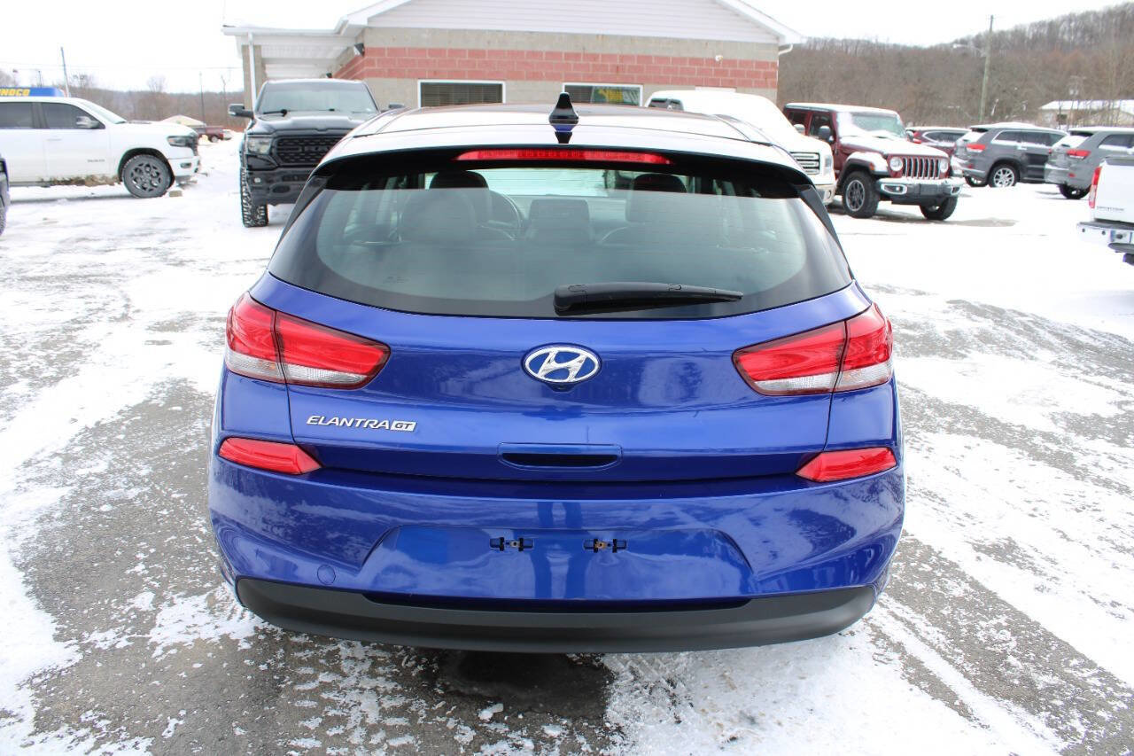 Used 2020 Hyundai Elantra GT w/ Style Package 02 image 4