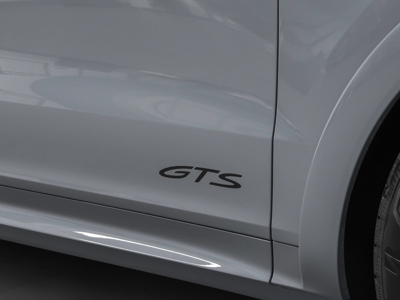 New 2026 Porsche Cayenne GTS AWD/4WD image 15