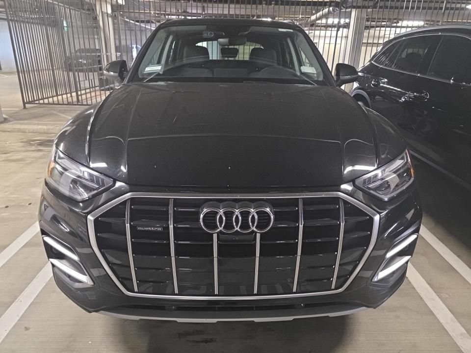 Used 2023 Audi Q5 2.0T Premium Plus w/ Premium Plus Package AWD/4WD image 5