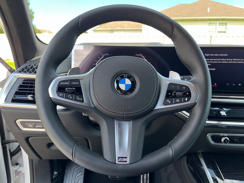 Used 2027 BMW X7 xDrive40i w/ M Sport Package AWD/4WD image 36