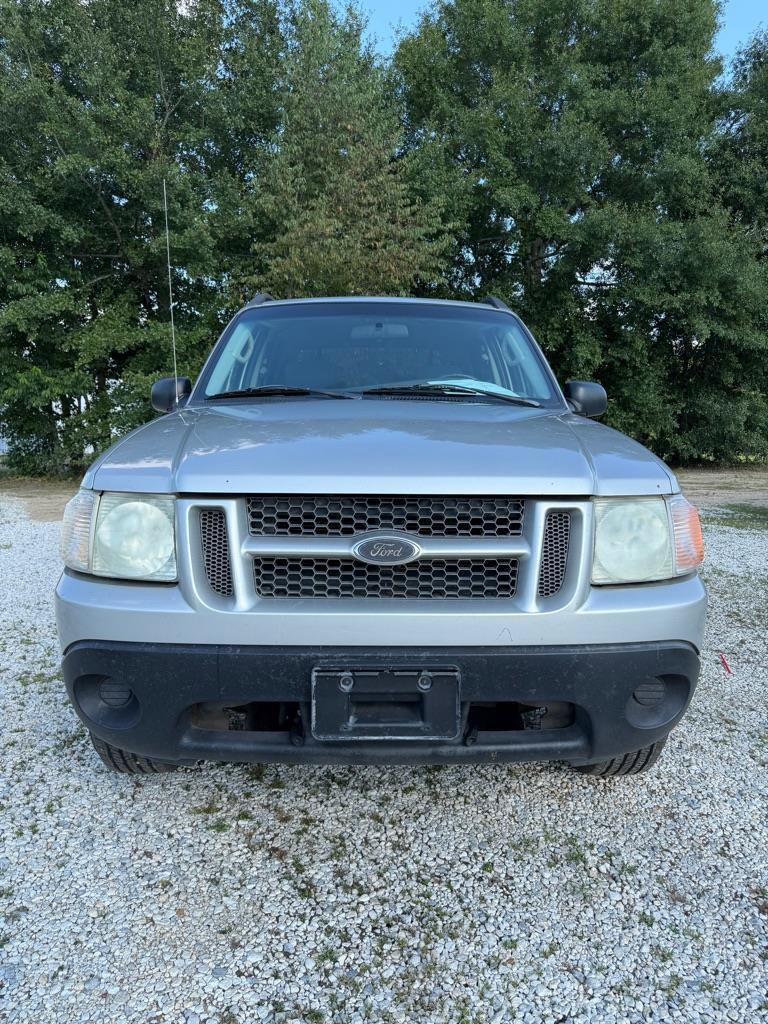 Used 2005 Ford Explorer Sport Trac XLS RWD image 2