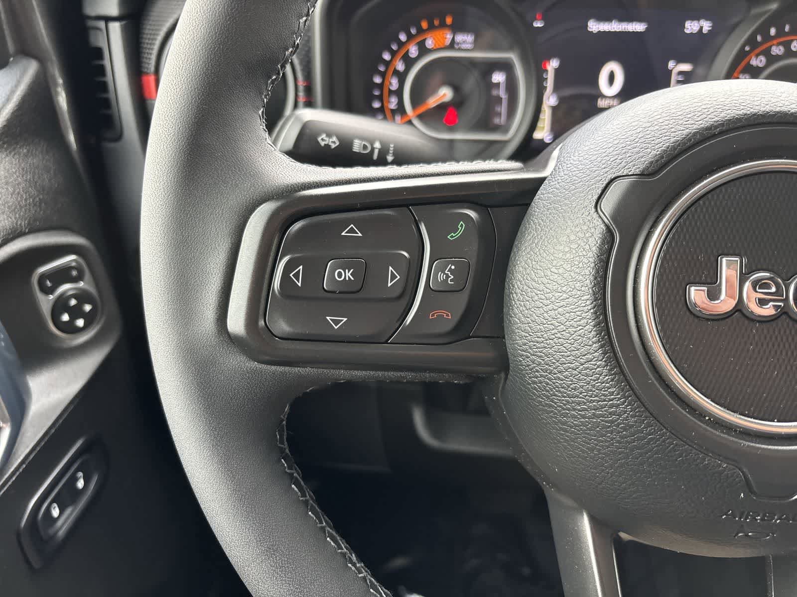 Used 2026 Jeep Wrangler Unlimited Rubicon AWD/4WD image 13