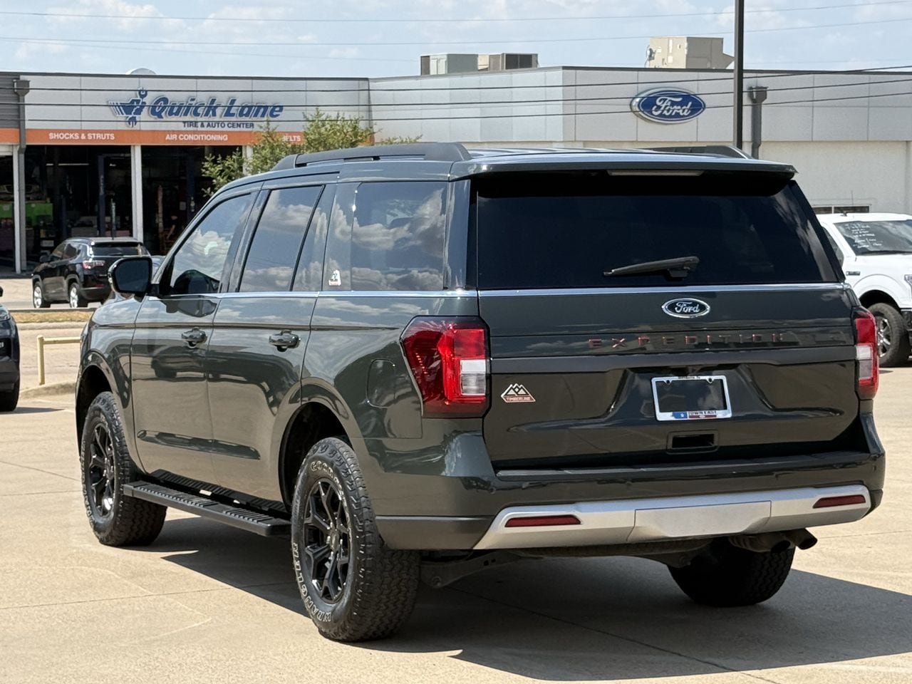Used 2023 Ford Expedition Timberline AWD/4WD image 3