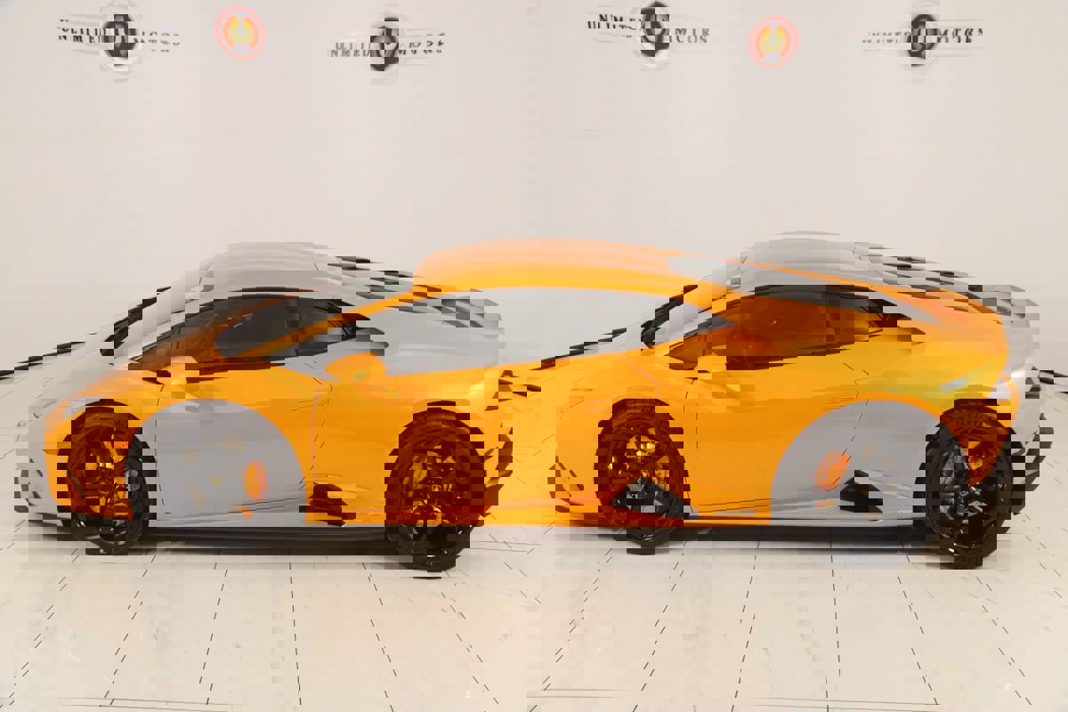 Used 2022 Lamborghini Huracan EVO image 34