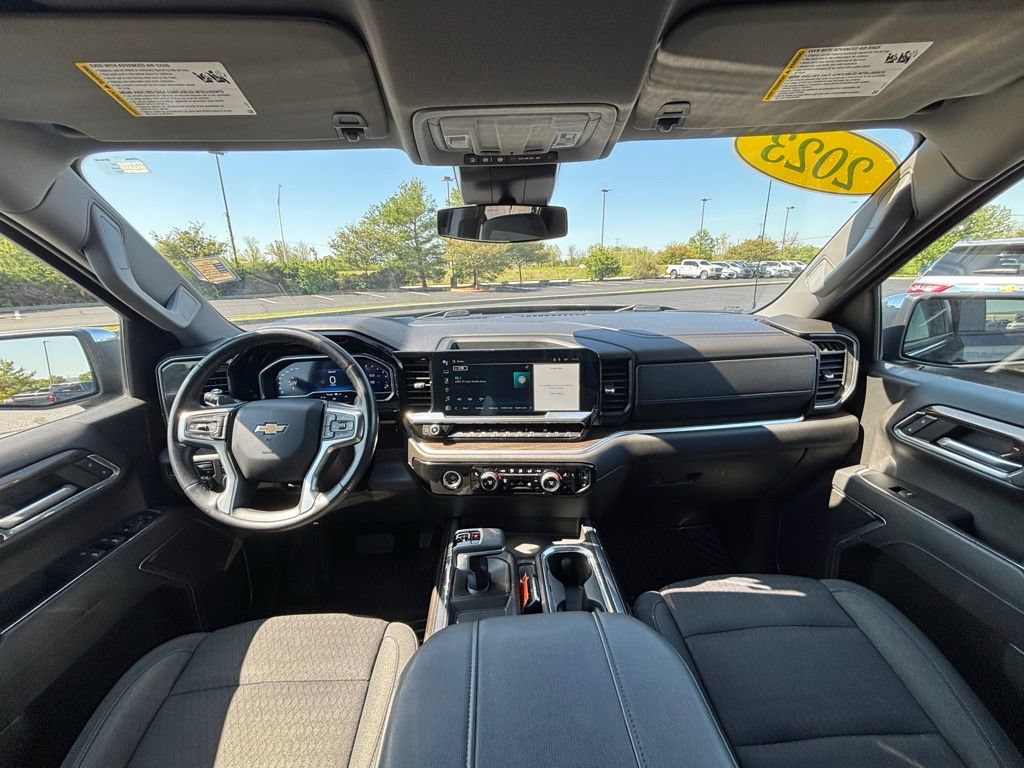 Used 2023 Chevrolet Silverado 1500 LT AWD/4WD image 22
