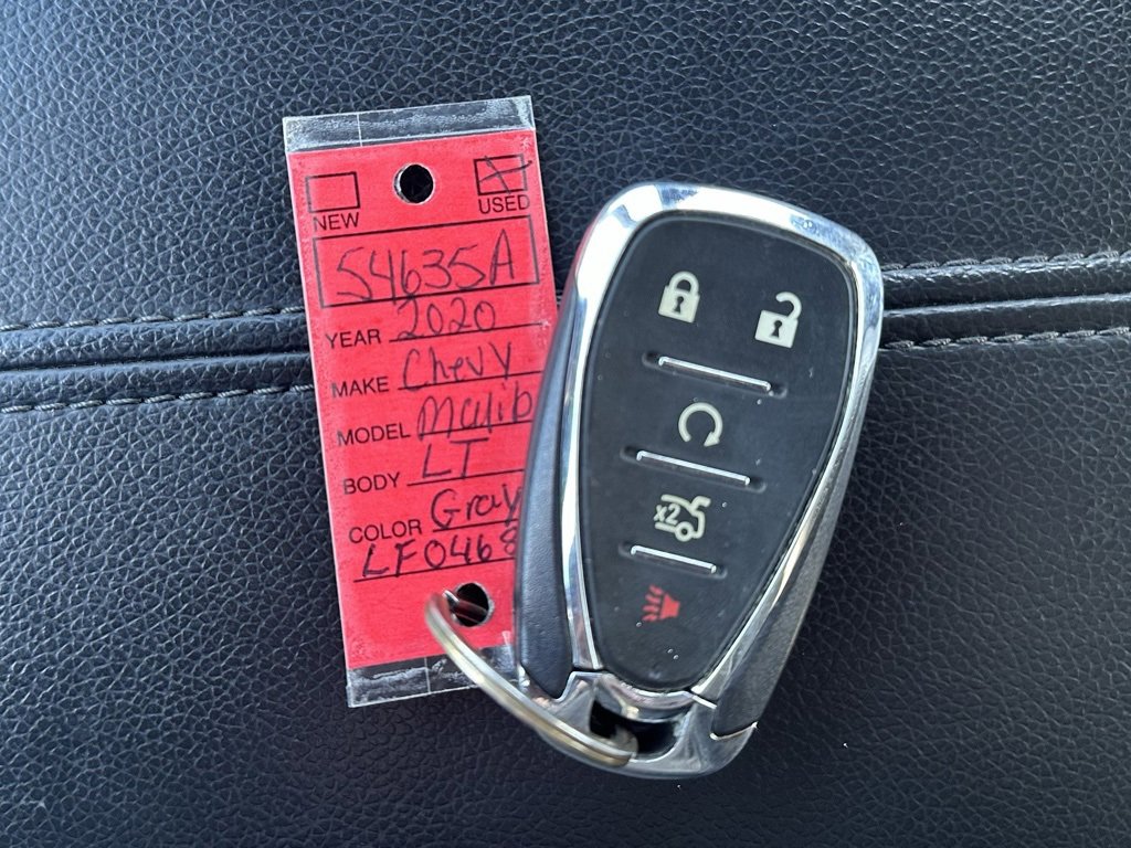 Used 2020 Chevrolet Malibu LT image 31