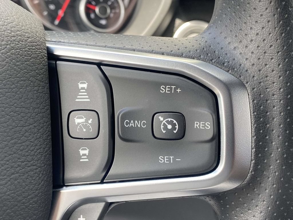 New 2026 RAM 1500 Express AWD/4WD image 25