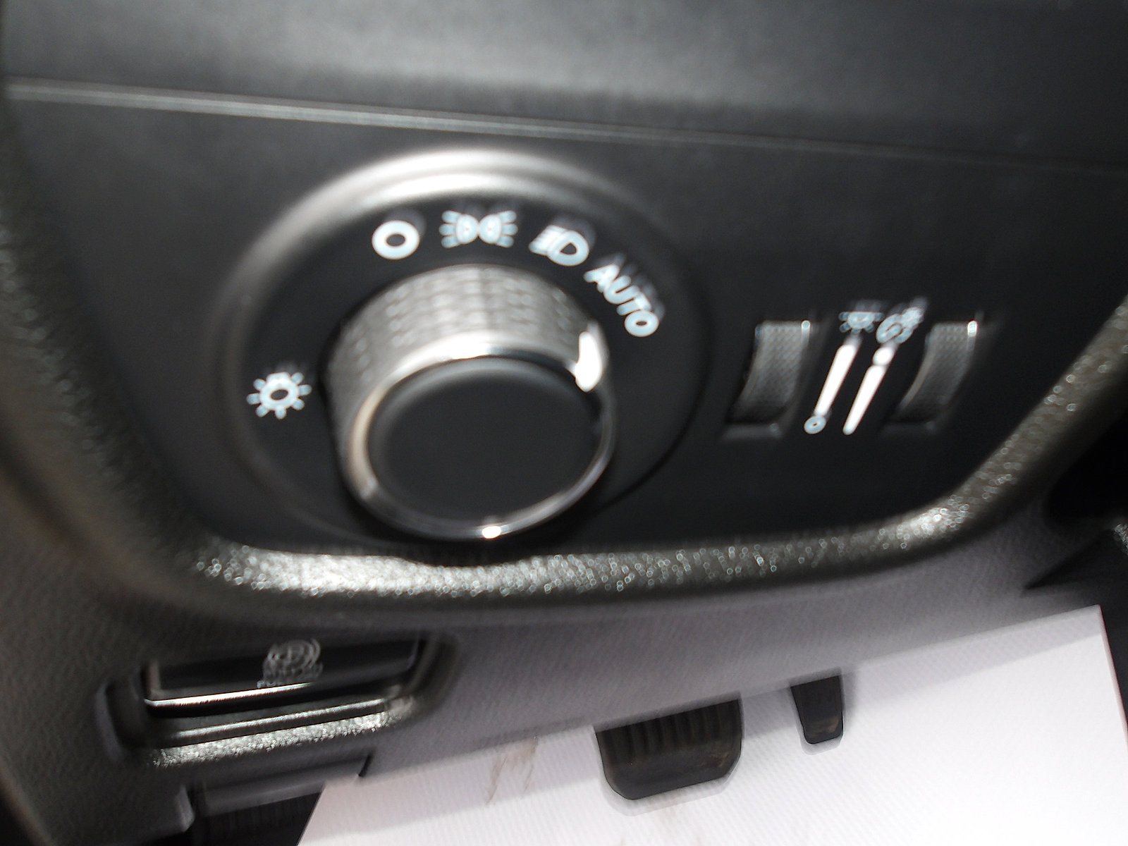 Used 2025 Jeep Grand Cherokee Altitude image 16