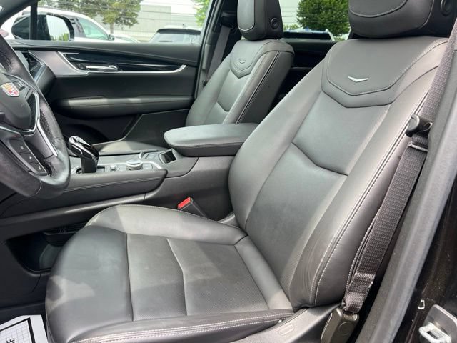 Used 2024 Cadillac XT5 Premium Luxury w/ LPO, Floor Liner Package AWD/4WD image 24