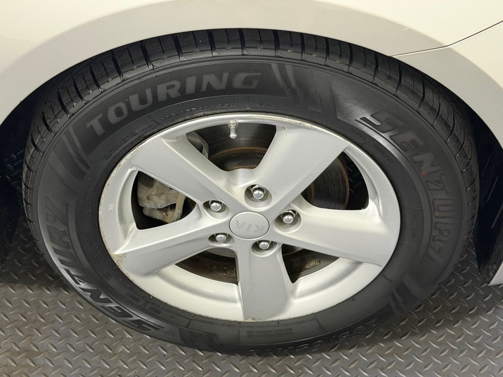 Used 2014 Kia Optima LX FWD image 17