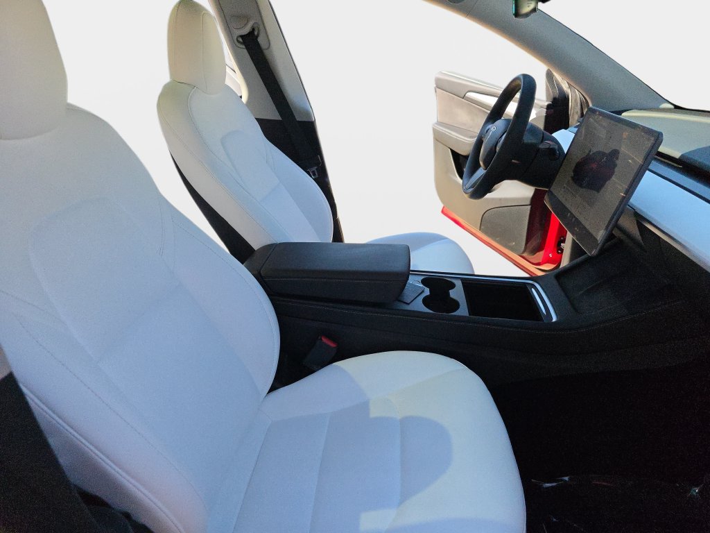 Used 2022 Tesla Model Y Long Range AWD/4WD image 12