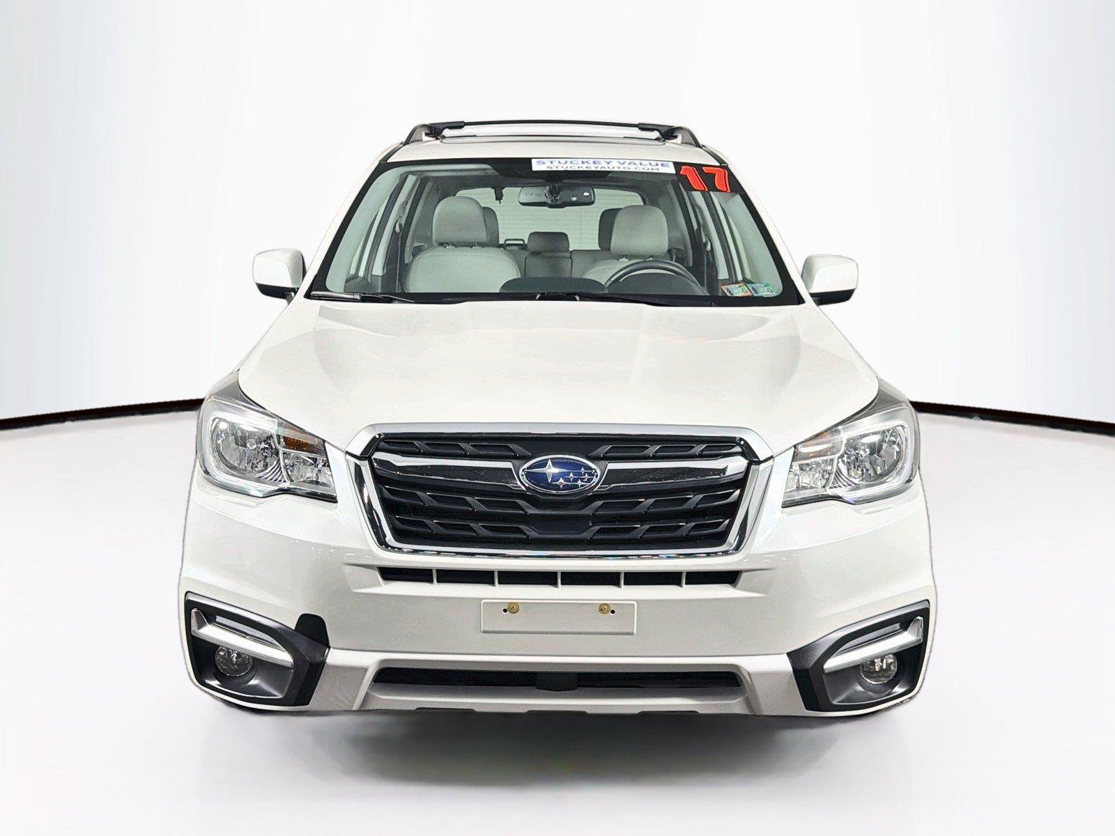 Used 2017 Subaru Forester 2.5i Limited AWD/4WD image 6