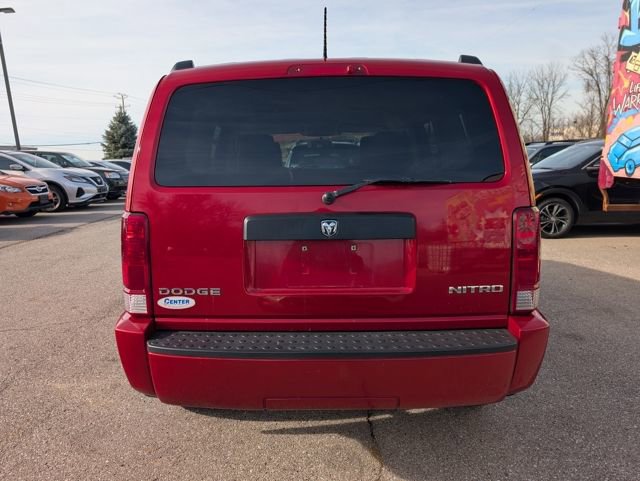 Used 2009 Dodge Nitro SE image 5
