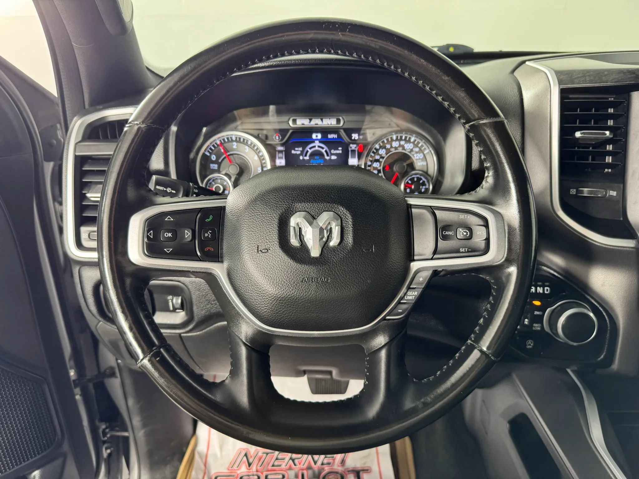 Used 2022 RAM 1500 Big Horn AWD/4WD image 13