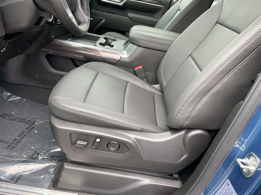 New 2026 Chevrolet Silverado 2500 LTZ w/ LTZ Premium Package image 9