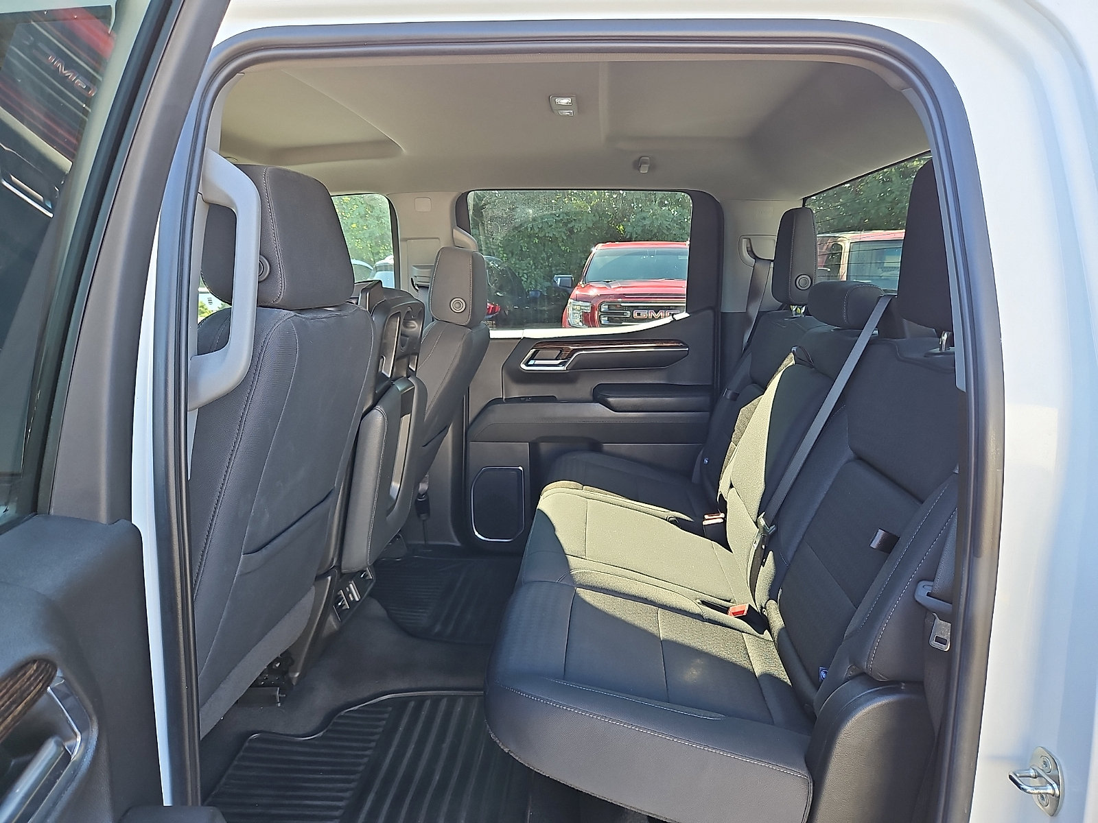 Certified 2024 GMC Sierra 1500 Elevation AWD/4WD image 10