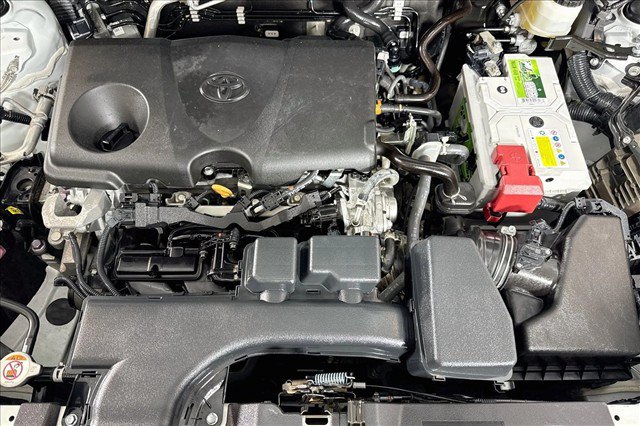 Used 2022 Toyota RAV4 XLE Premium AWD/4WD image 28