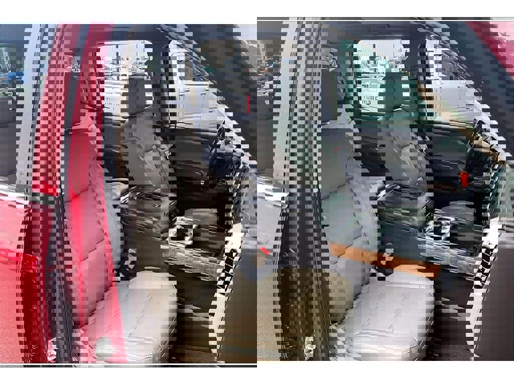 Used 2018 GMC Sierra 1500 SLT image 8