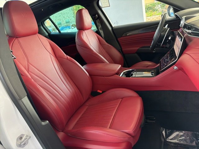 Certified 2023 Maserati Grecale Modena image 20