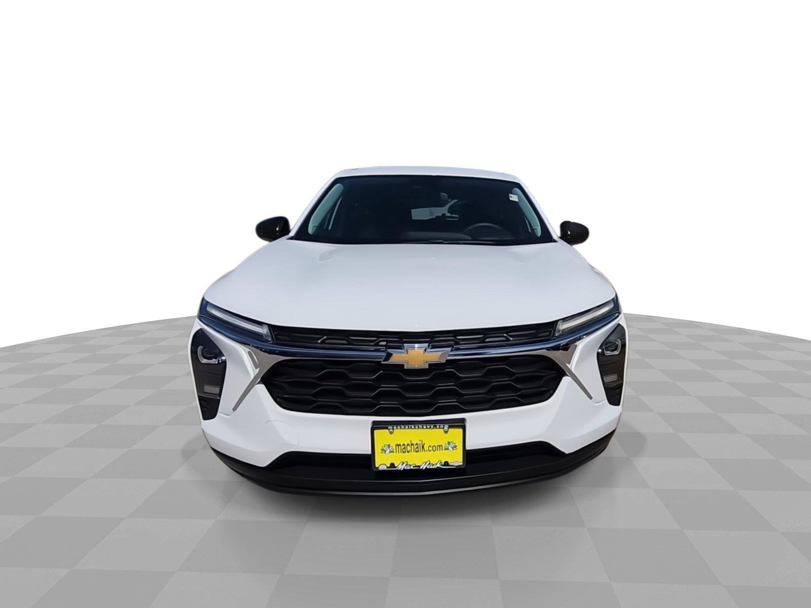 Used 2025 Chevrolet Trax LS FWD image 3